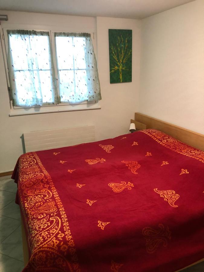 Bed and Breakfast Mona'S Sleep & Go Buren  Exteriér fotografie
